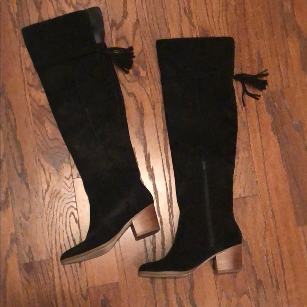 Sole Society size 8 black knee boots